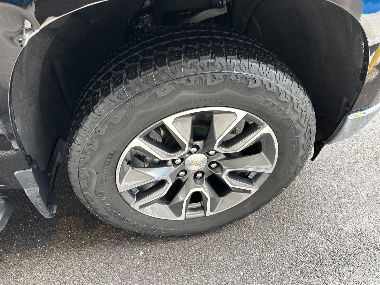 Used 2023 Chevrolet Silverado 1500 LT image 14