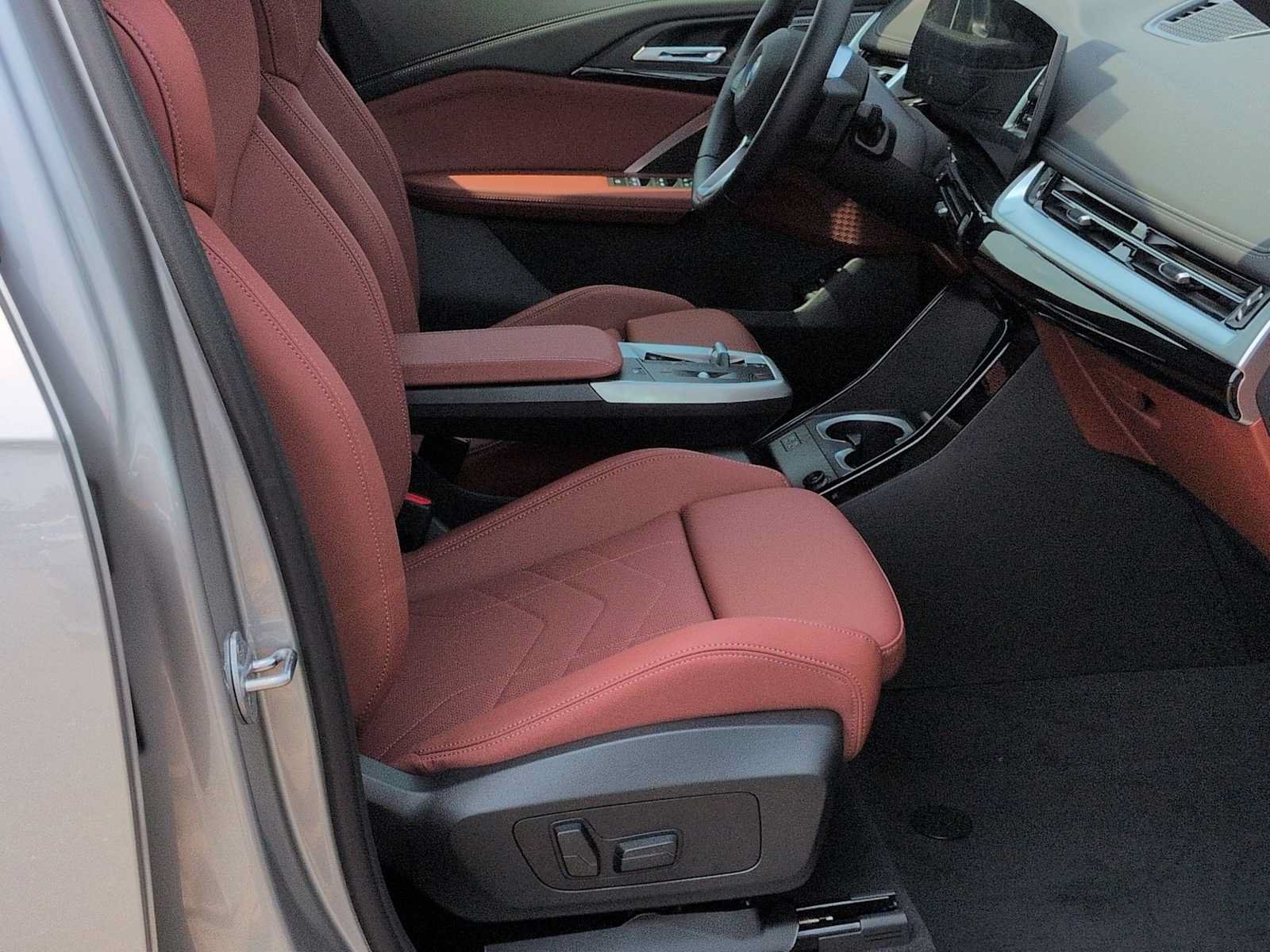 New 2026 BMW X1 xDrive28i w/ Convenience Package AWD/4WD image 24