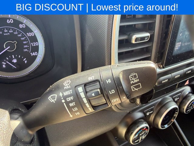 Used 2021 Hyundai Venue SEL FWD image 41
