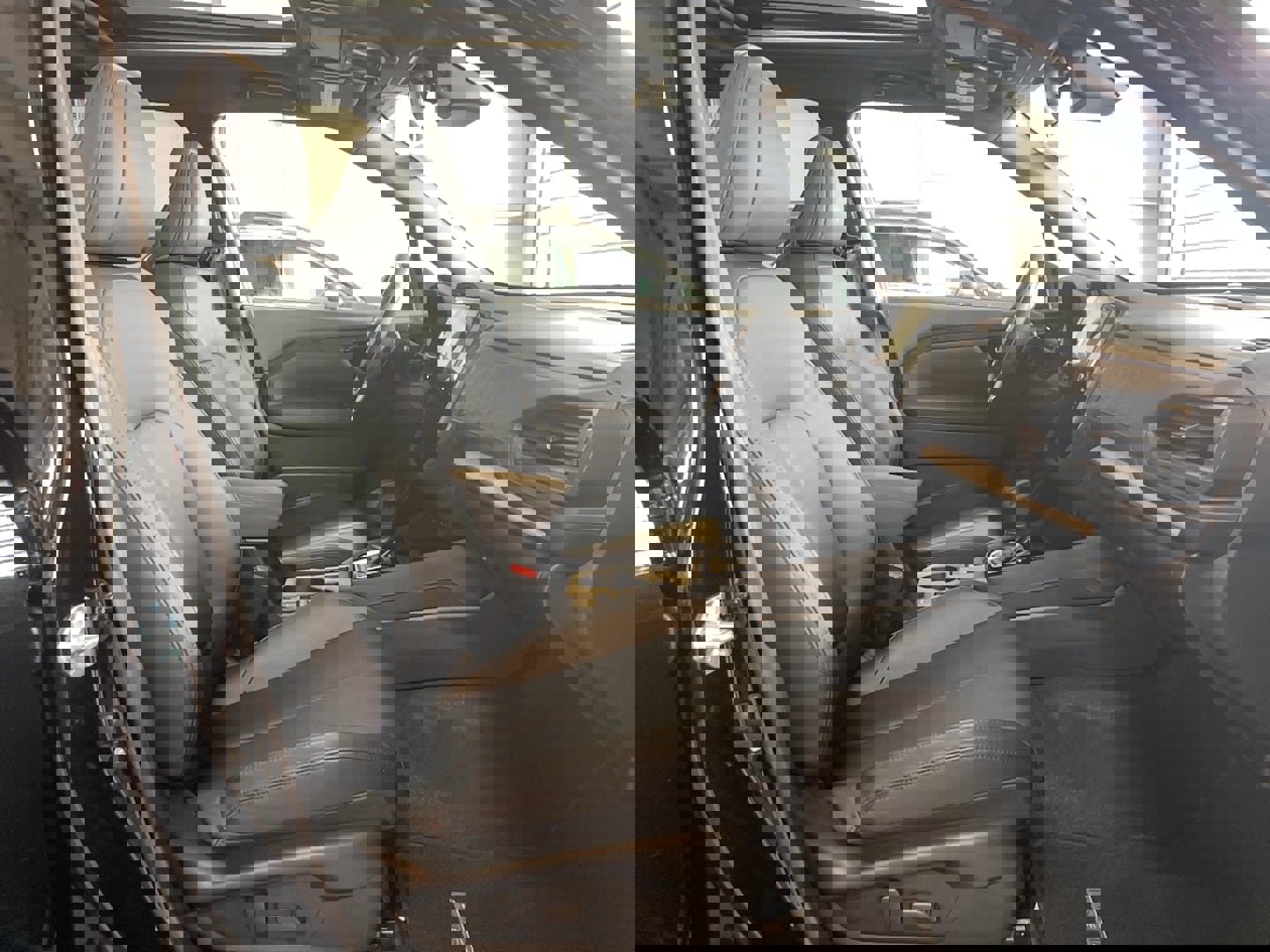 Used 2025 Subaru Forester Limited image 21