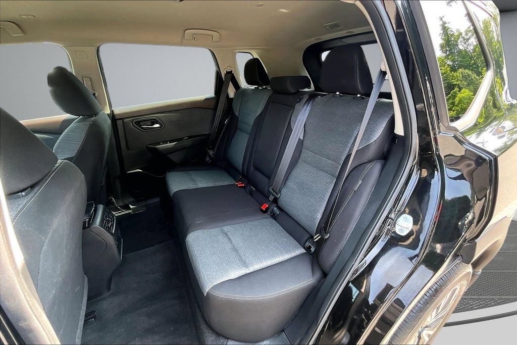 Used 2023 Nissan Rogue SV AWD/4WD image 22