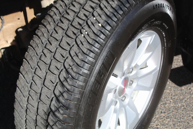 Used 2024 GMC Sierra 1500 SLE image 14