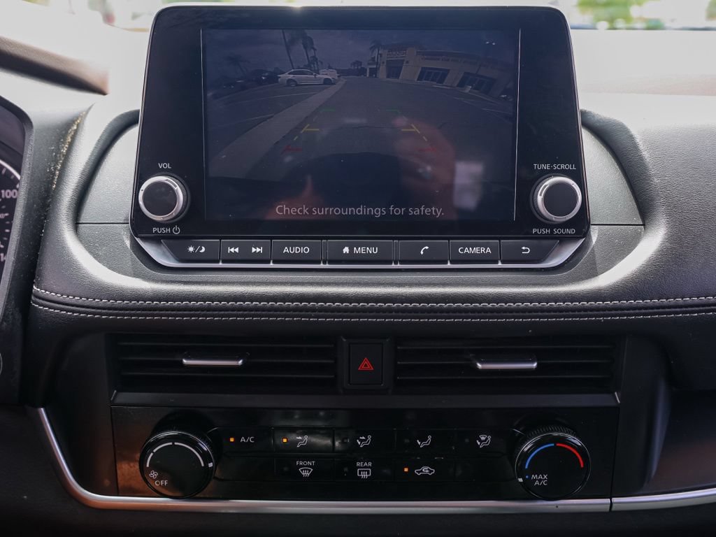 Used 2023 Nissan Rogue S FWD image 30