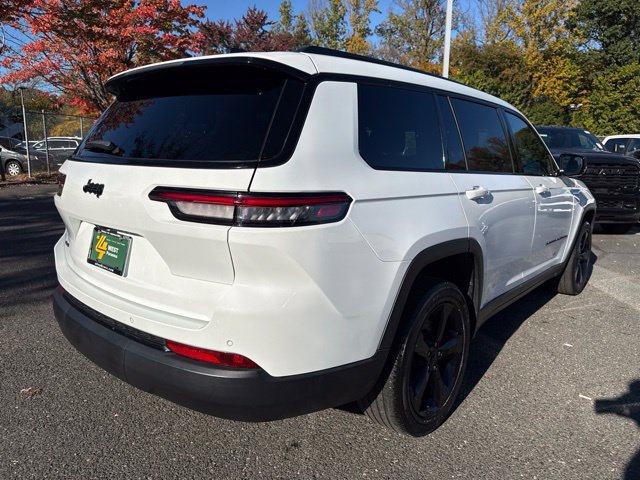 Used 2024 Jeep Grand Cherokee L Laredo AWD/4WD image 15