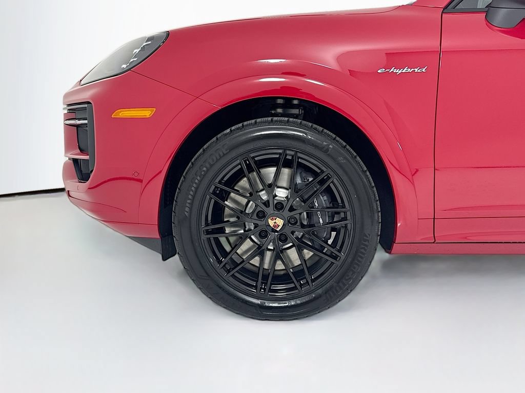 New 2026 Porsche Cayenne E-Hybrid Coupe AWD/4WD image 33