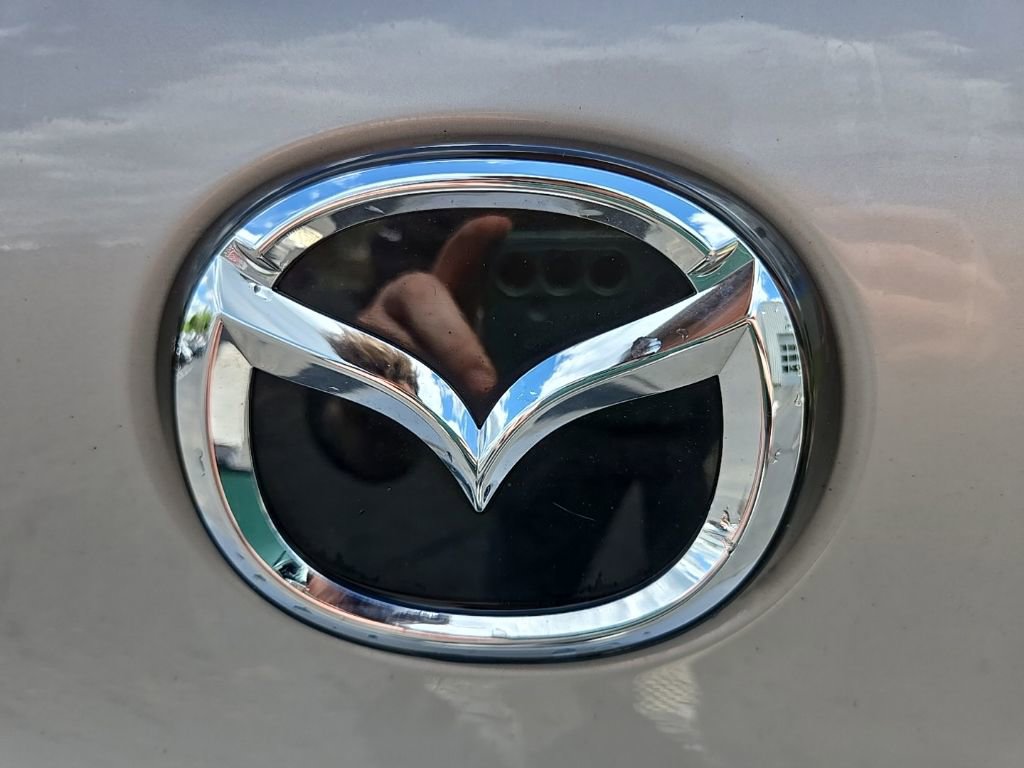 Used 2024 MAZDA MAZDA3 s FWD image 6