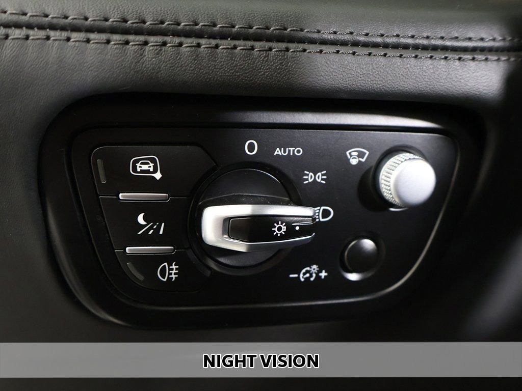 Used 2019 Bentley Bentayga AWD/4WD image 7
