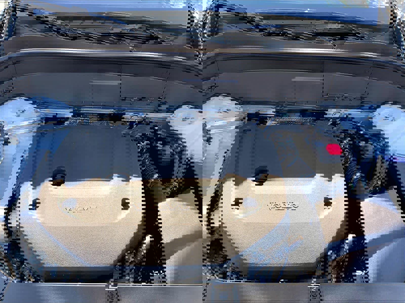 New 2026 Volvo XC90 B6 Ultra w/ Protection Package image 13