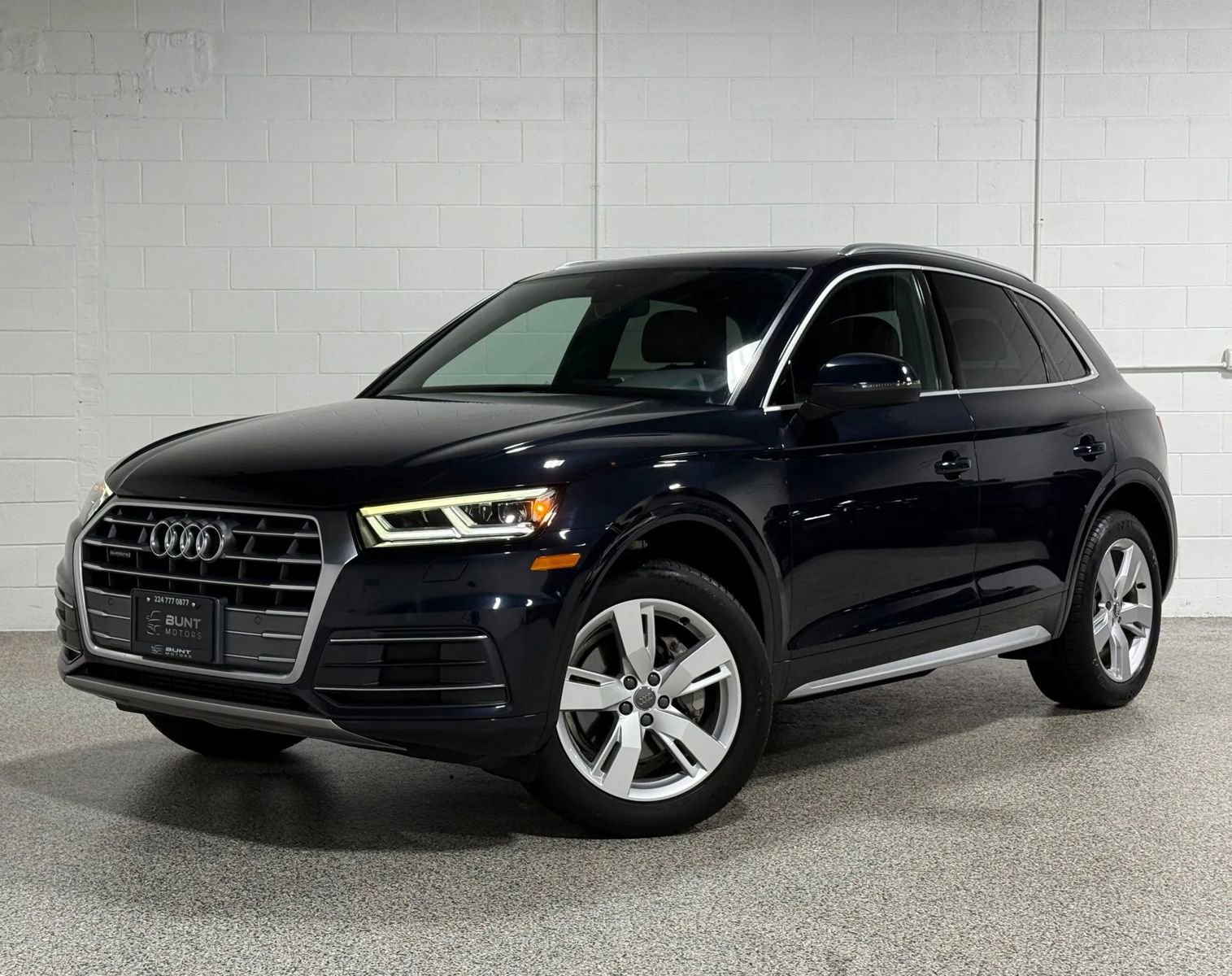 Used 2018 Audi Q5 2.0T Premium Plus w/ Premium Plus Package AWD/4WD image 2