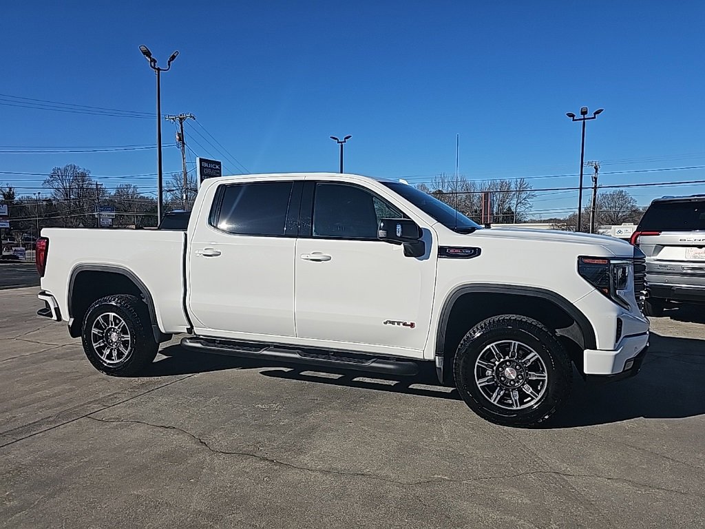 Used 2024 GMC Sierra 1500 AT4 w/ AT4 Preferred Package image 2