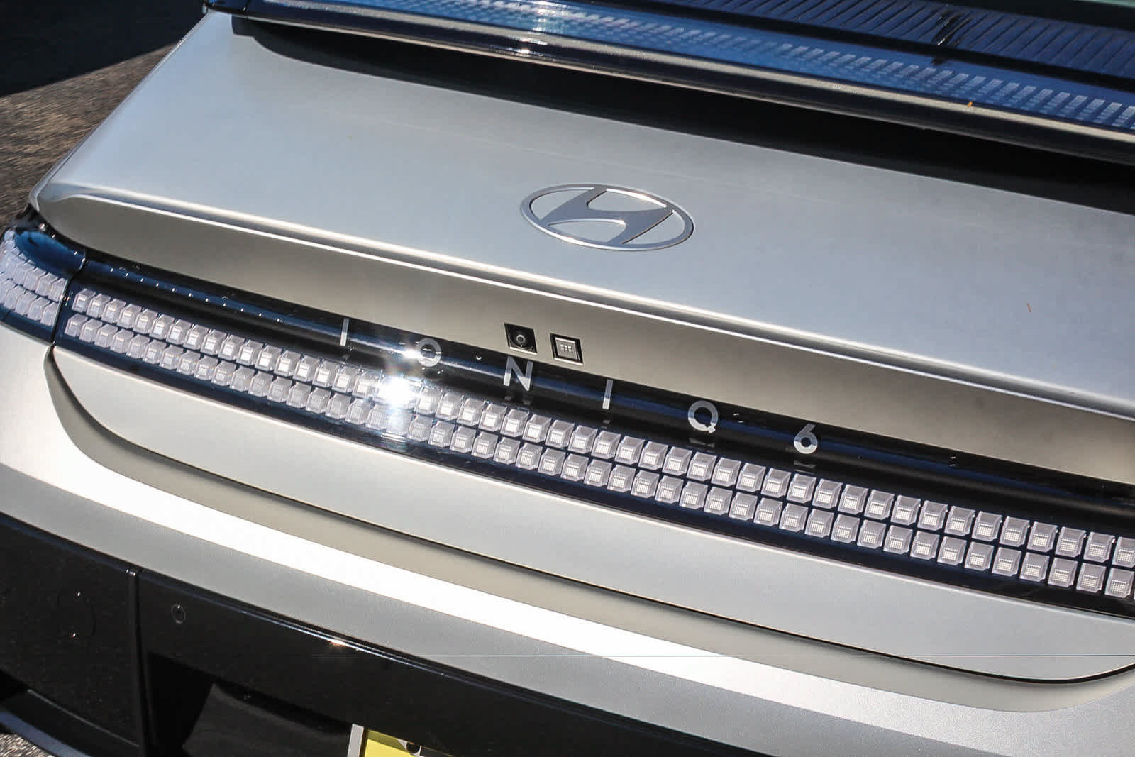 Certified 2023 Hyundai Ioniq 6 Limited RWD image 9