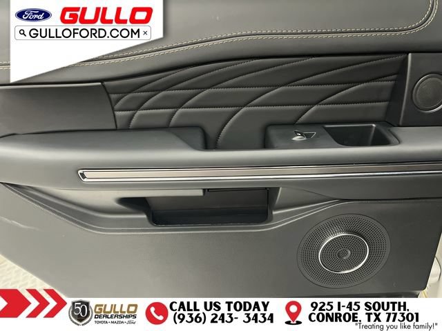 Certified 2023 Ford Expedition Platinum RWD image 17