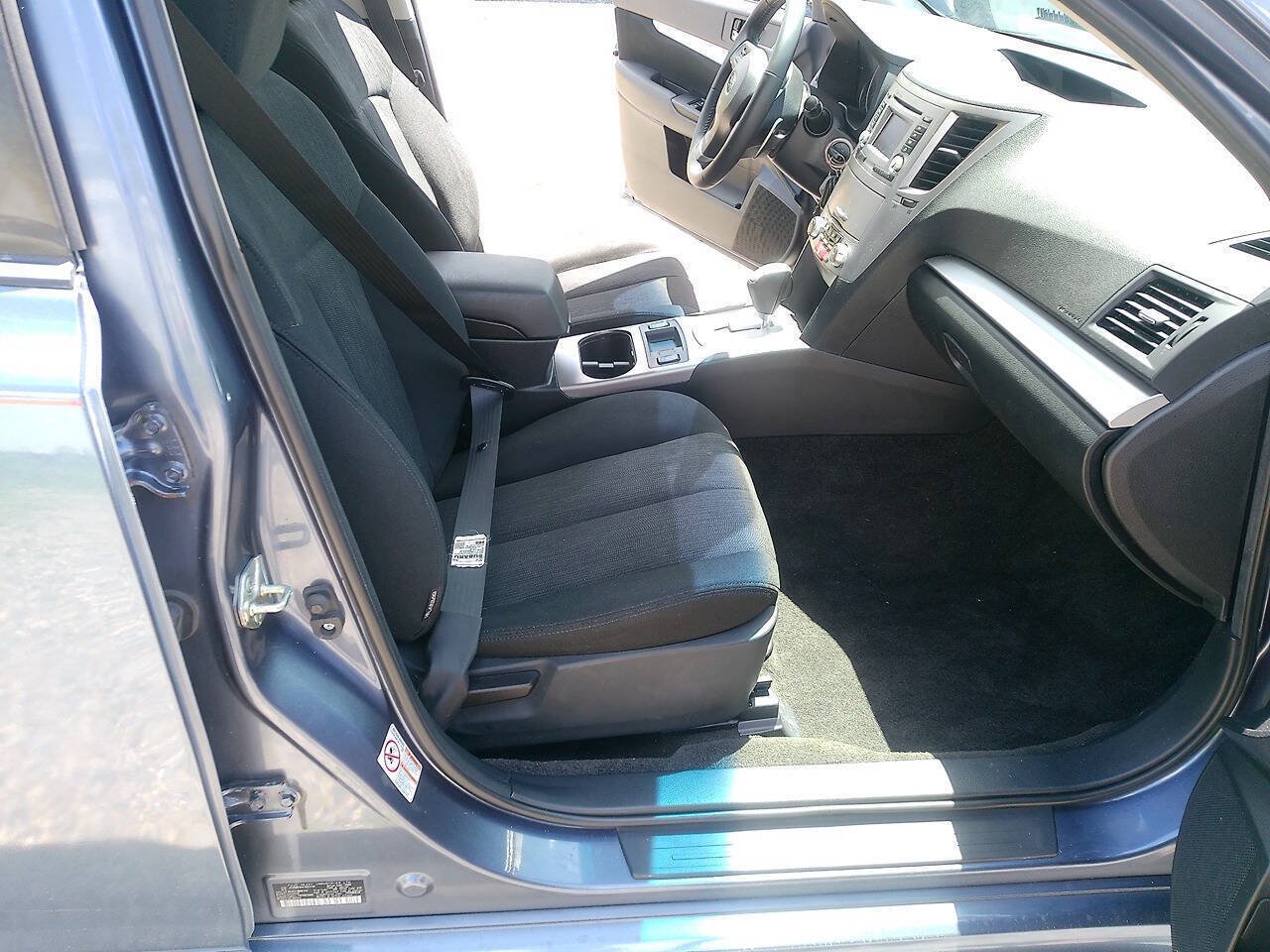 Used 2014 Subaru Legacy 2.5i Premium AWD/4WD image 24