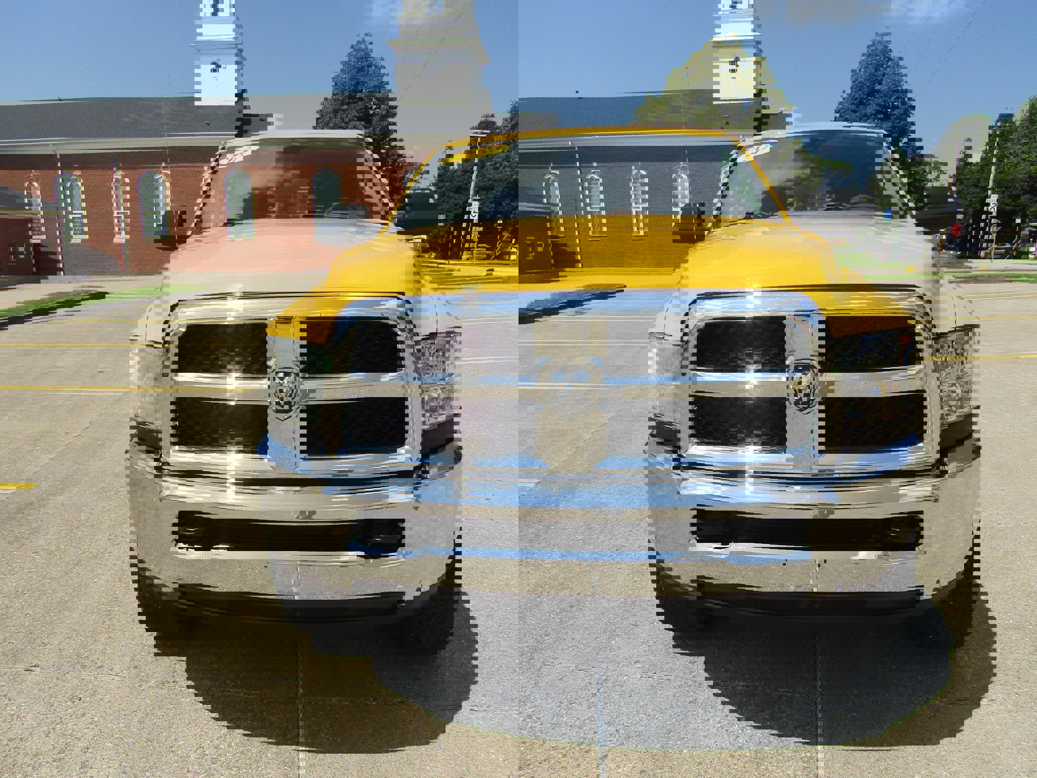 Used 2017 RAM 2500 Tradesman w/ Chrome Appearance Group image 8