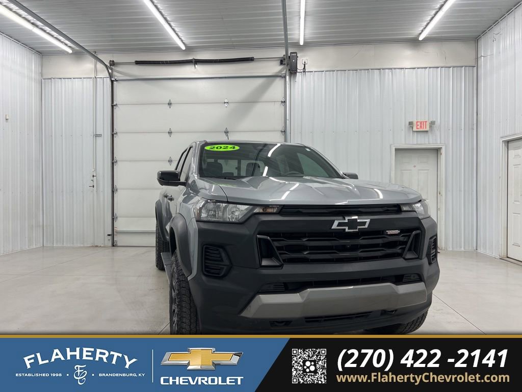 Used 2024 Chevrolet Colorado Trail Boss w/ Technology Package image 1