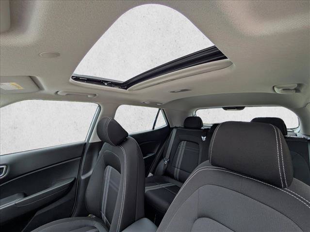 New 2026 Hyundai Venue SEL FWD image 17