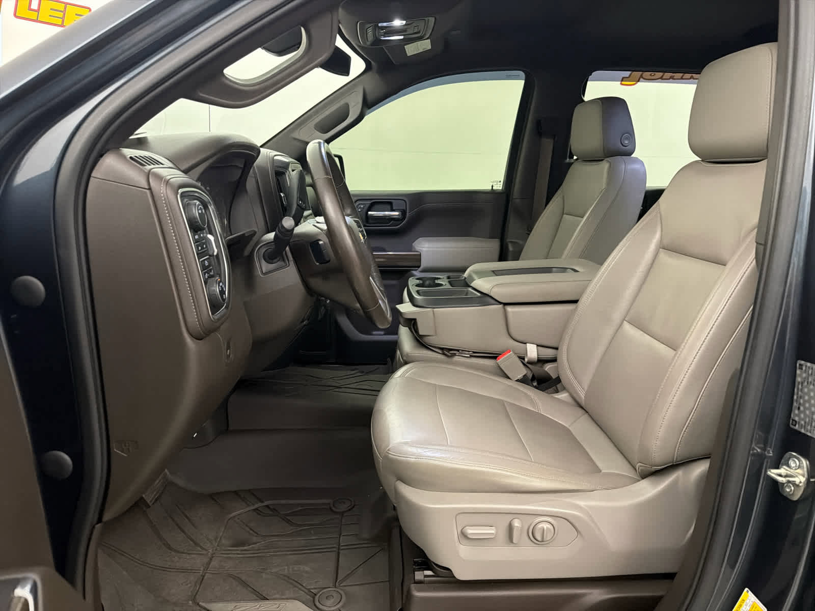 Used 2019 Chevrolet Silverado 1500 LT w/ All-Star Edition image 10