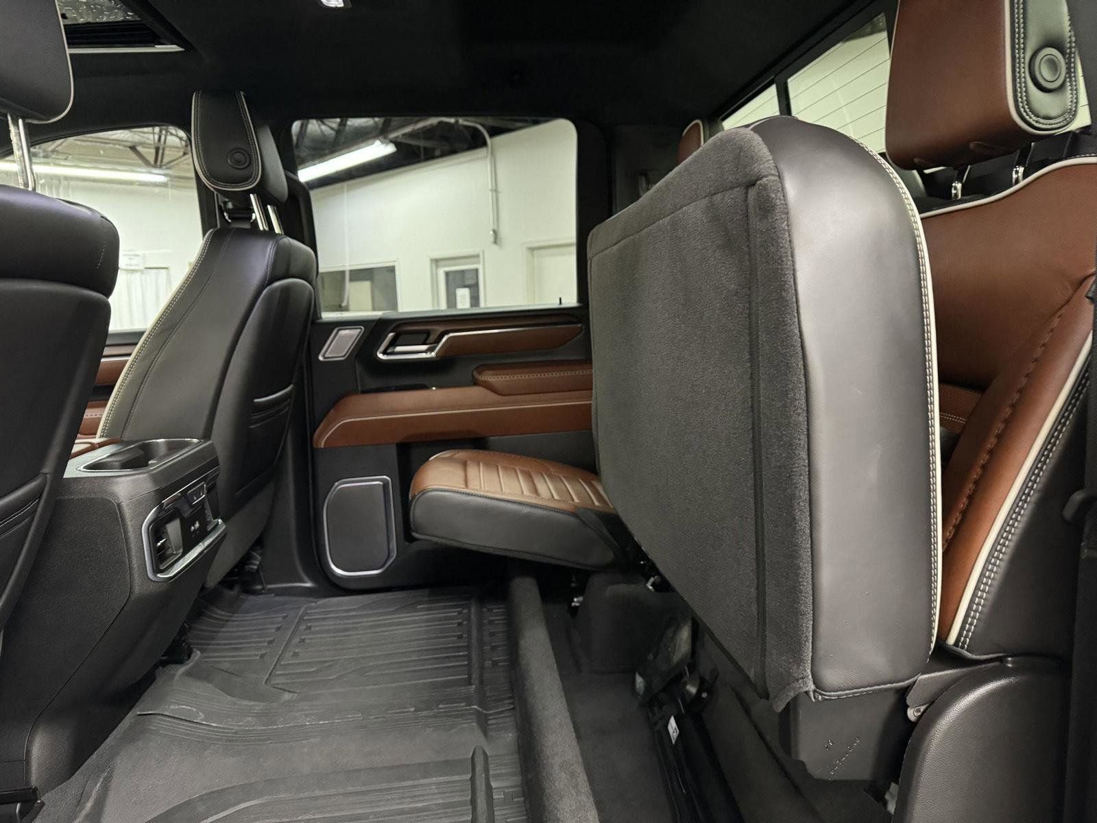 Used 2024 GMC Sierra 3500 Denali Ultimate image 29