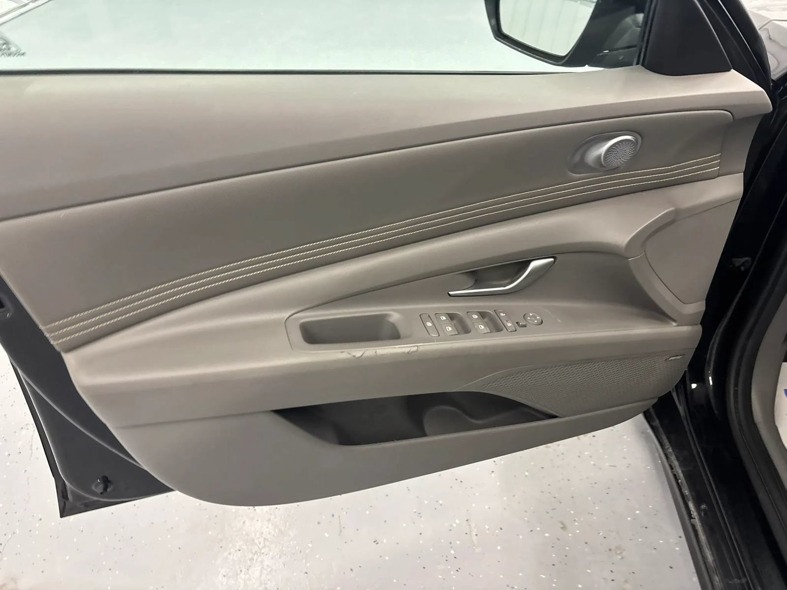 Used 2022 Hyundai Elantra SEL FWD image 48