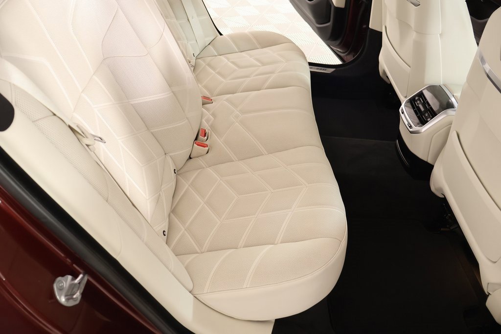 Used 2024 BMW 760i xDrive 760i xDrive image 15