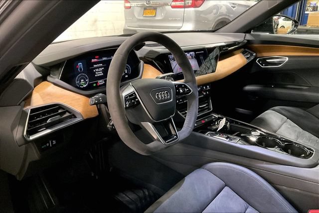Certified 2023 Audi e-tron GT Premium Plus AWD/4WD image 14