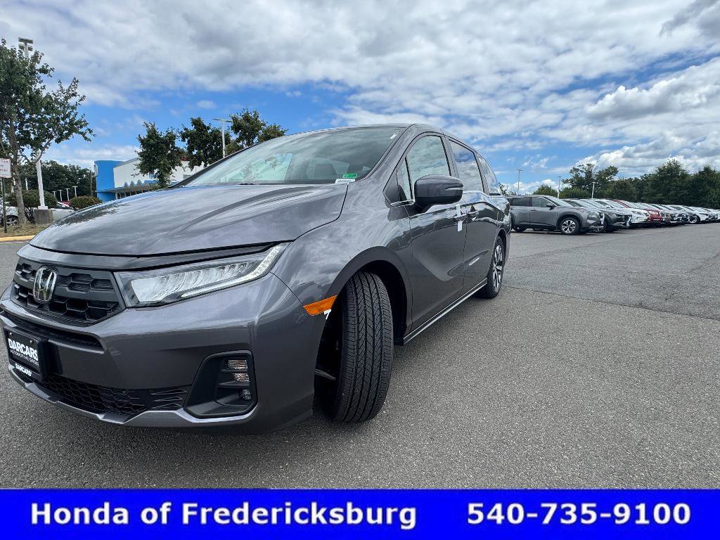 Certified 2026 Honda Odyssey EX-L image 3