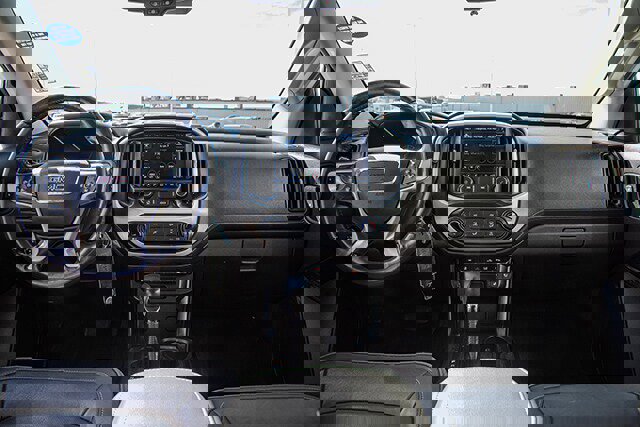 Used 2022 GMC Canyon Denali image 5