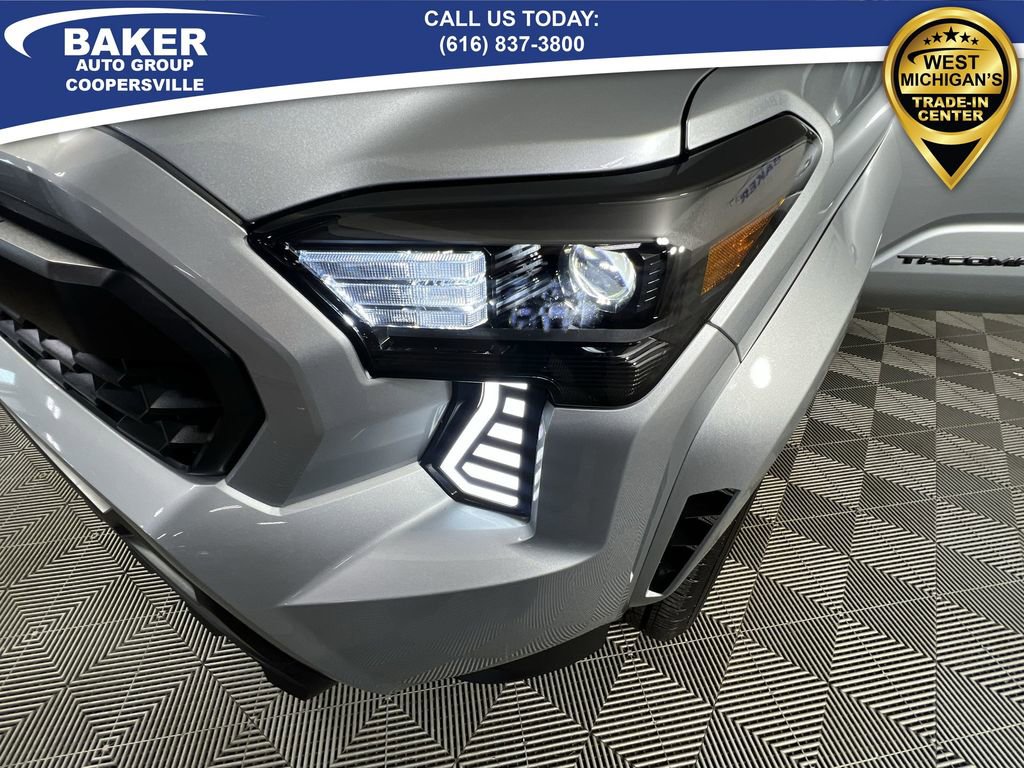 Used 2024 Toyota Tacoma TRD Sport image 35