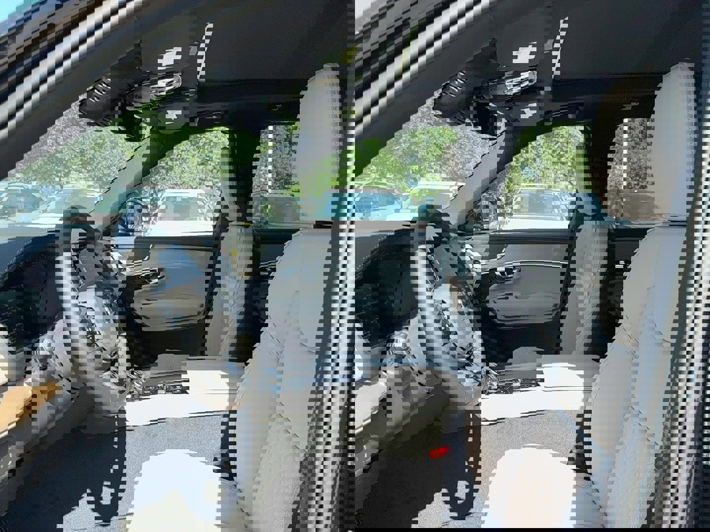 New 2026 Volvo XC90 B5 Core image 12