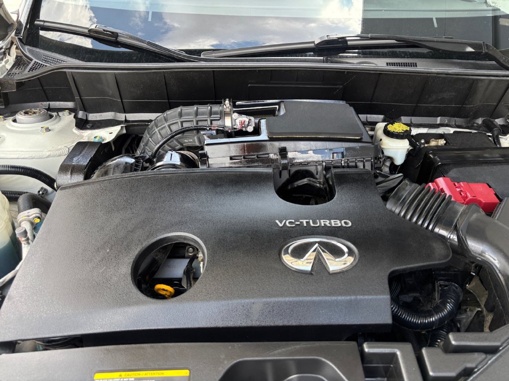 Used 2019 INFINITI QX50 Luxe w/ Navigation Package FWD image 18