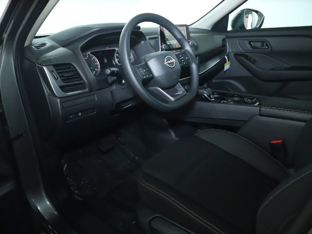 Certified 2026 Nissan Rogue S image 17