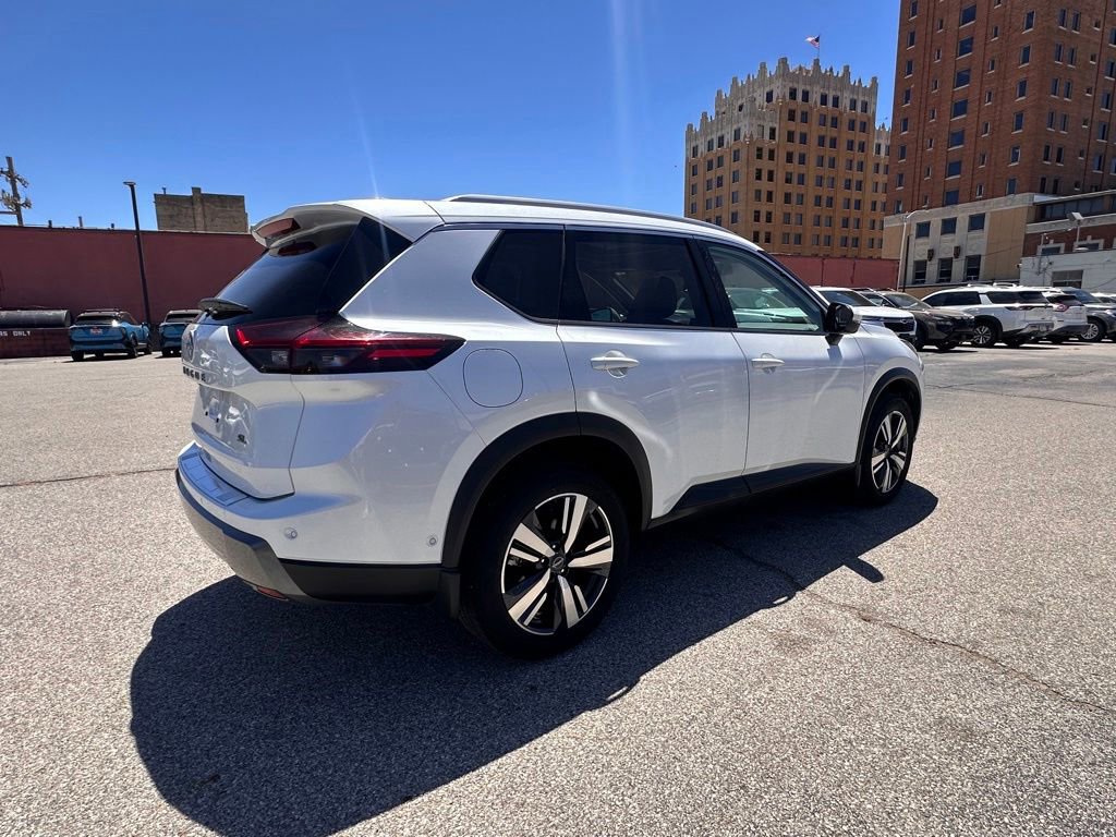 Certified 2024 Nissan Rogue SL w/ SL Premium Package FWD image 9