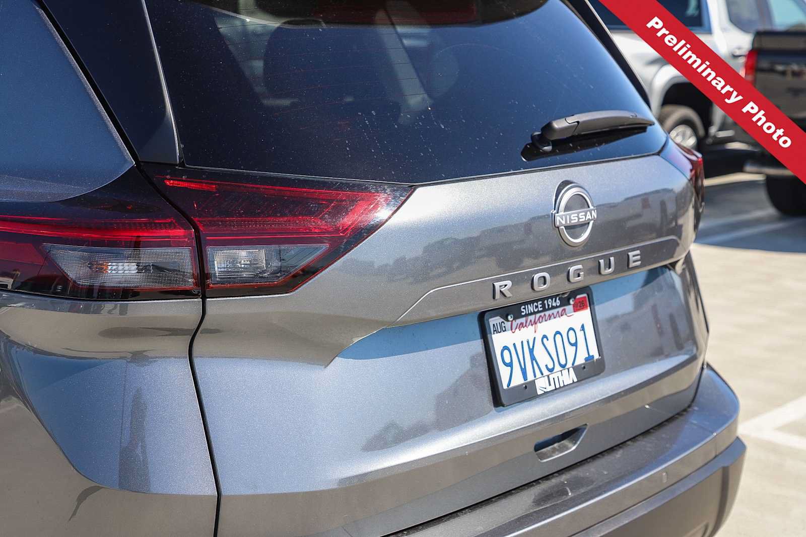 Used 2025 Nissan Rogue S FWD image 10