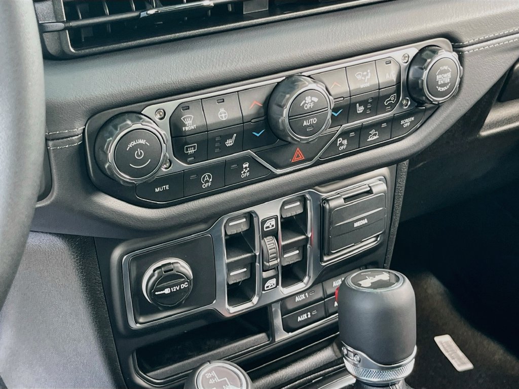New 2027 Jeep Wrangler Unlimited Sahara AWD/4WD image 14