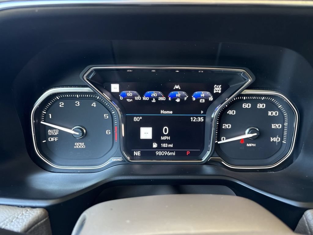 Certified 2021 GMC Yukon Denali w/ Denali Premium Package AWD/4WD image 11