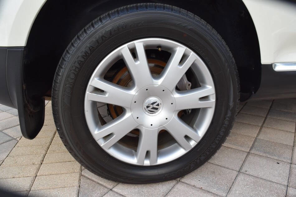 Used 2006 Volkswagen Touareg V10 TDI AWD/4WD image 85