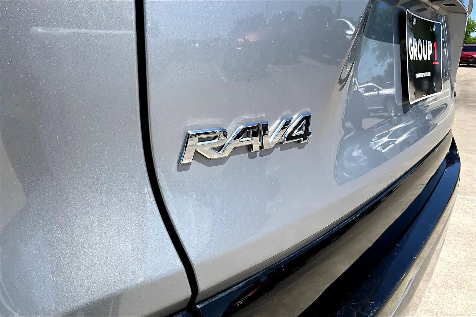 Used 2022 Toyota RAV4 XSE AWD/4WD image 29