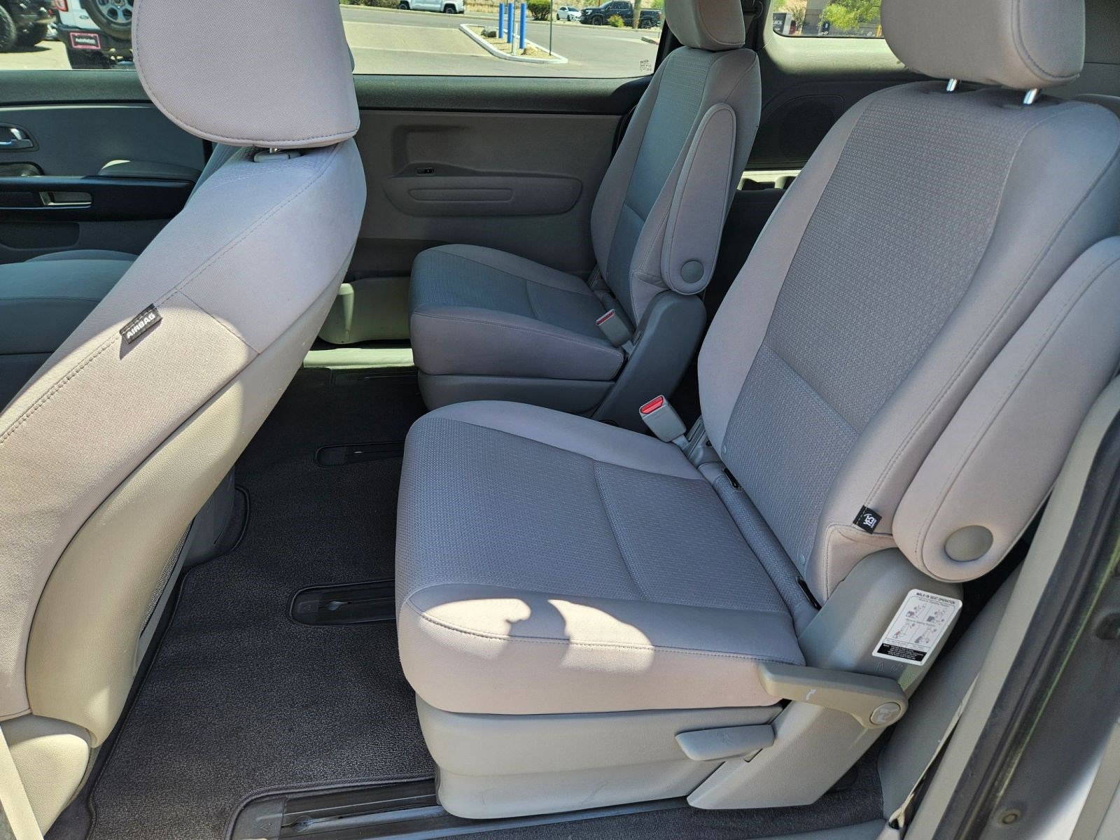Used 2016 Kia Sedona L FWD image 13