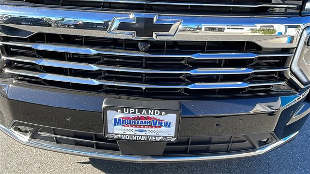 New 2026 Chevrolet Suburban LT w/ Comfort Package image 9