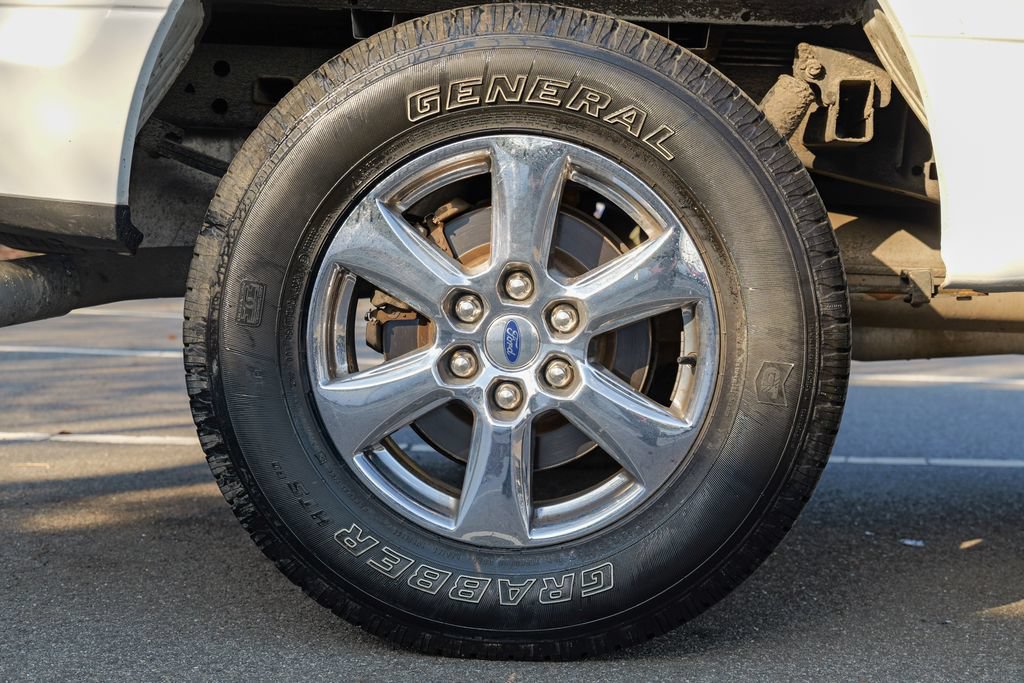 Used 2019 Ford F150 XLT w/ Equipment Group 302A Luxury AWD/4WD image 15