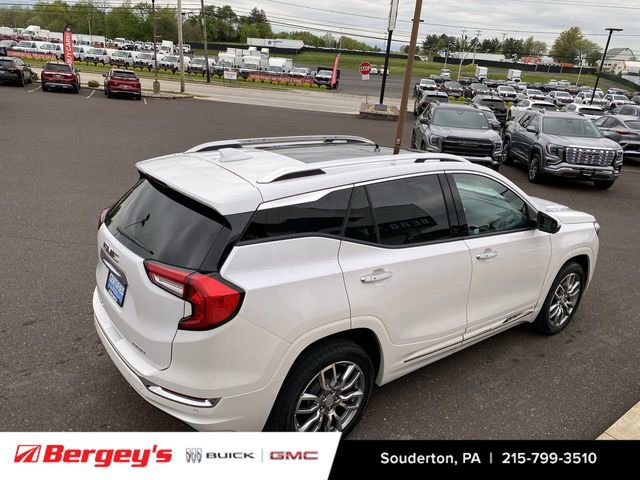 Used 2023 GMC Terrain Denali w/ Denali Premium Package AWD/4WD image 23