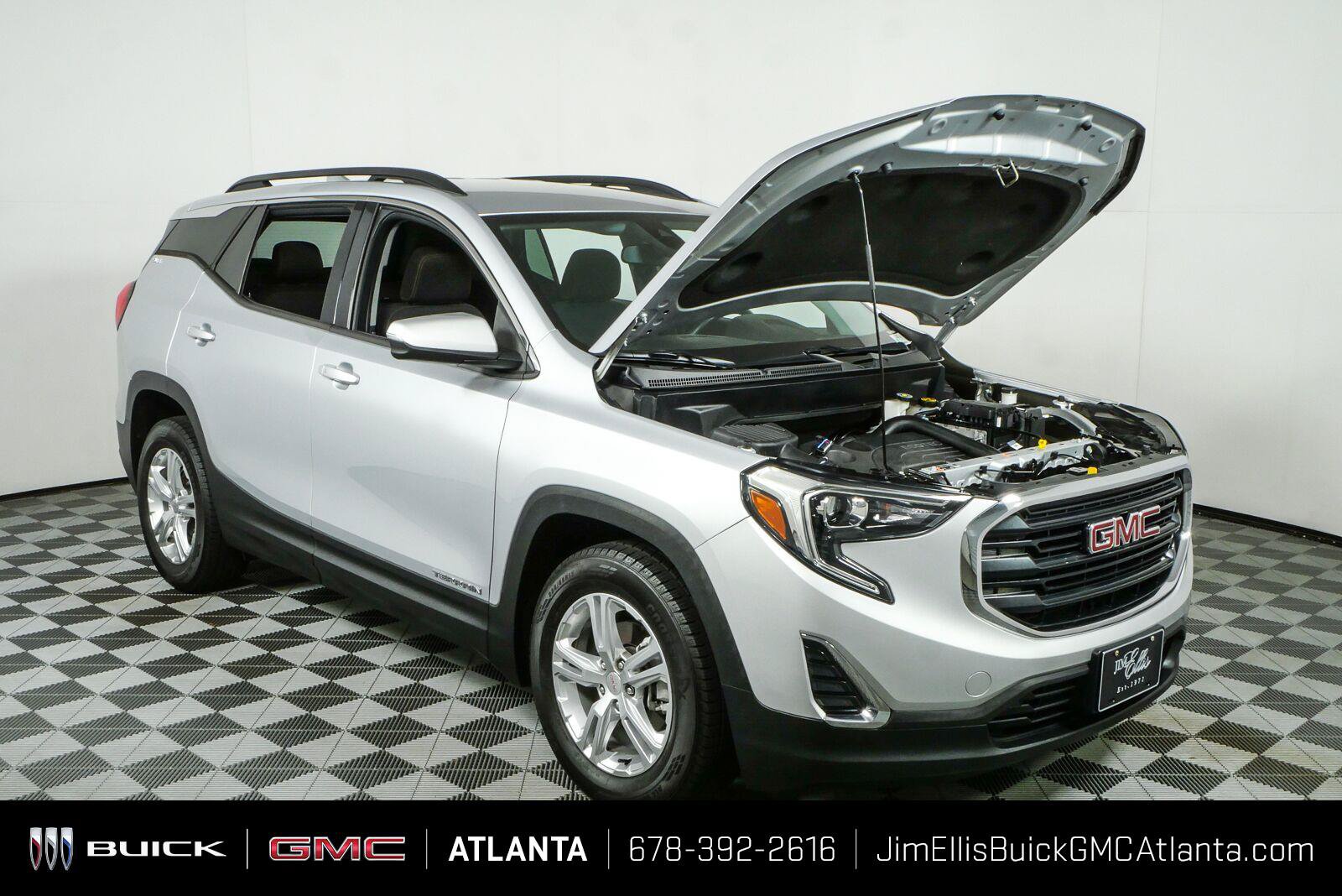 Used 2020 GMC Terrain SLE w/ Driver Convenience Package FWD image 32