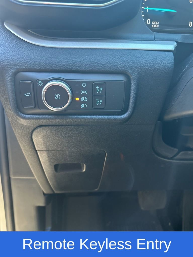 Used 2023 Ford Explorer XLT w/ Equipment Group 202A image 8