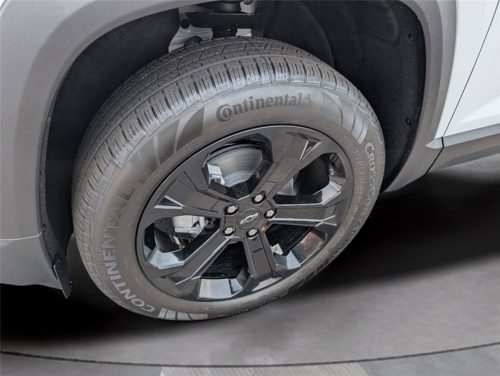 New 2026 Chevrolet Equinox LT FWD image 32