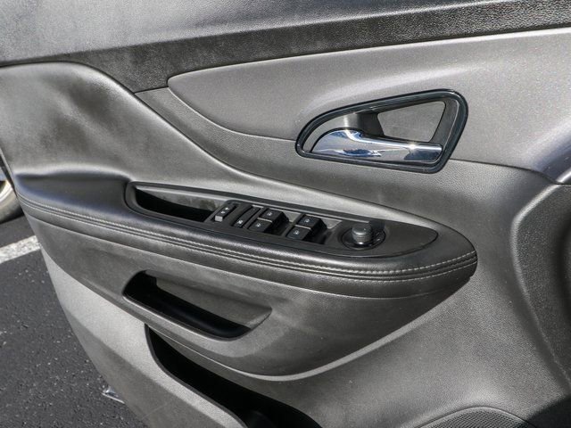 Used 2021 Buick Encore Preferred image 14