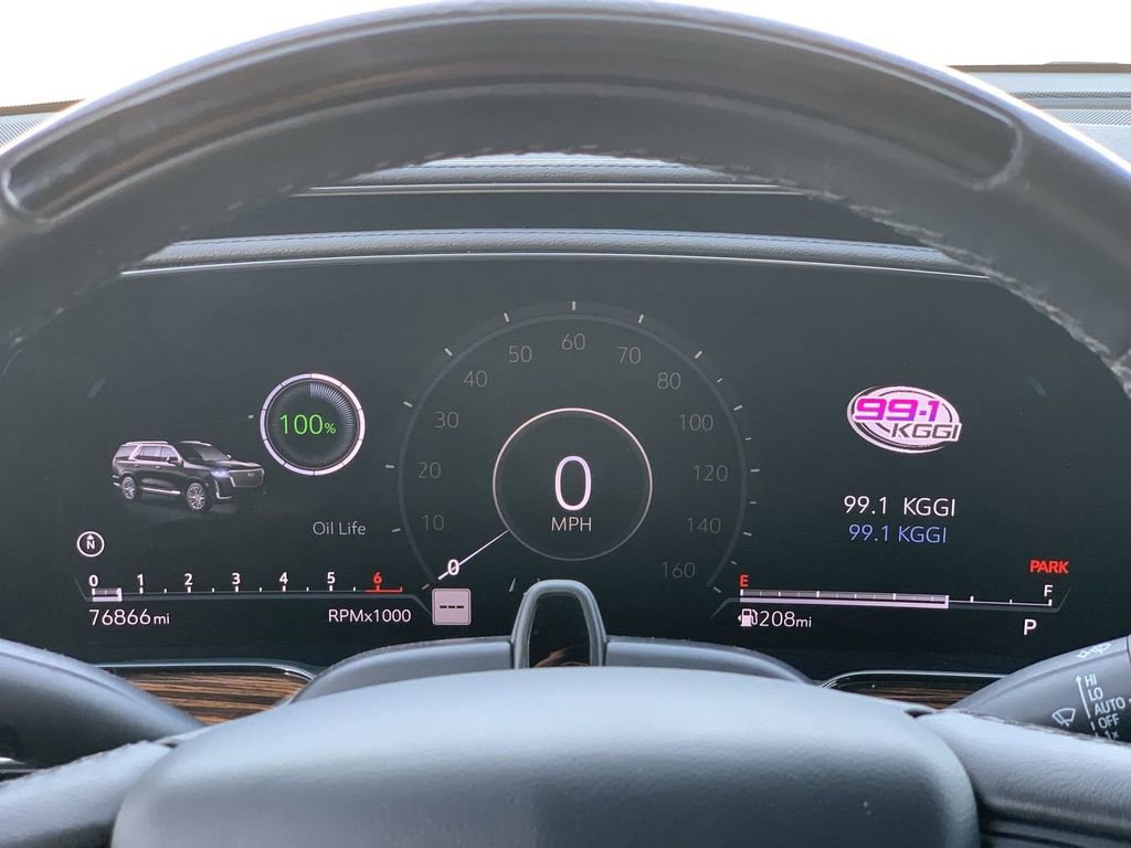 Certified 2023 Cadillac Escalade Premium Luxury image 8