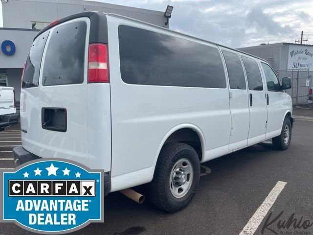 Used 2017 Chevrolet Express 3500 LT w/ LT Preferred Equipment Group RWD image 4