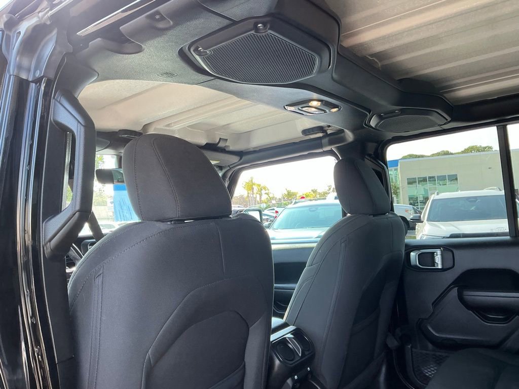 Used 2022 Jeep Wrangler Unlimited Sport image 31