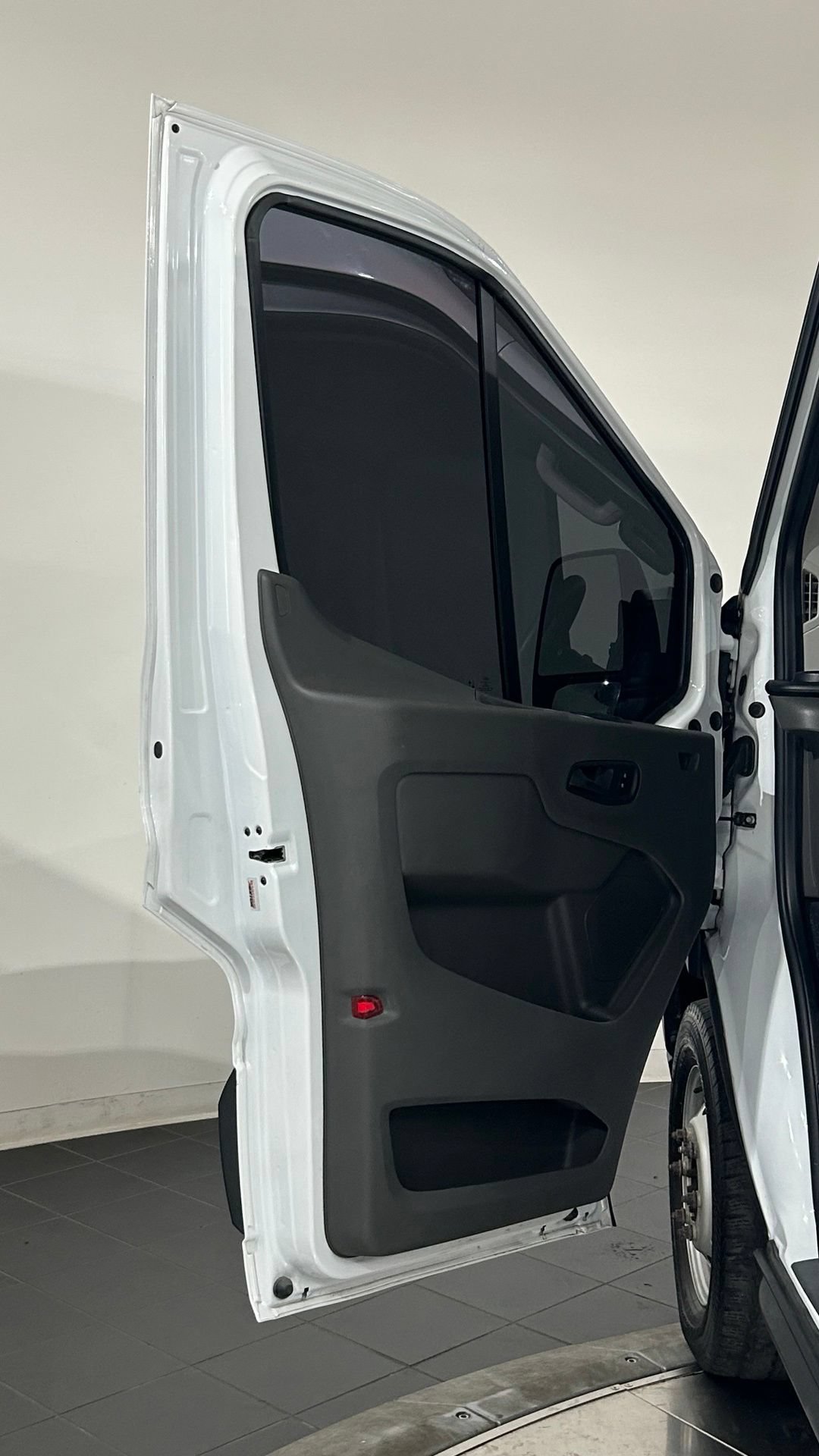 Used 2022 Ford Transit 350 148 High Roof Extended AWD image 32