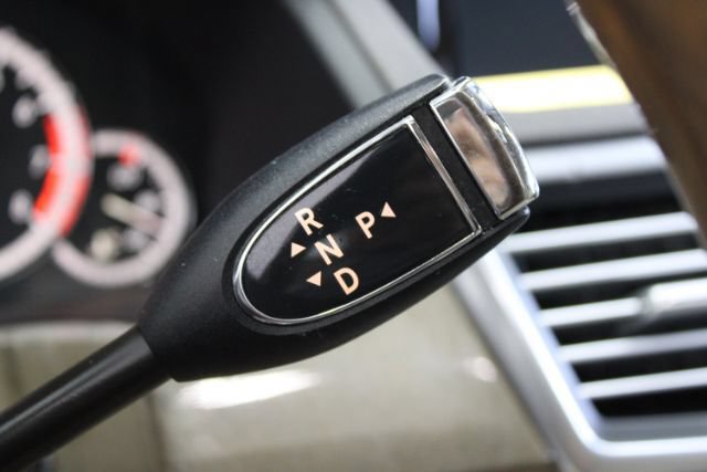 Used 2011 Mercedes-Benz E 350 4MATIC Sedan image 17